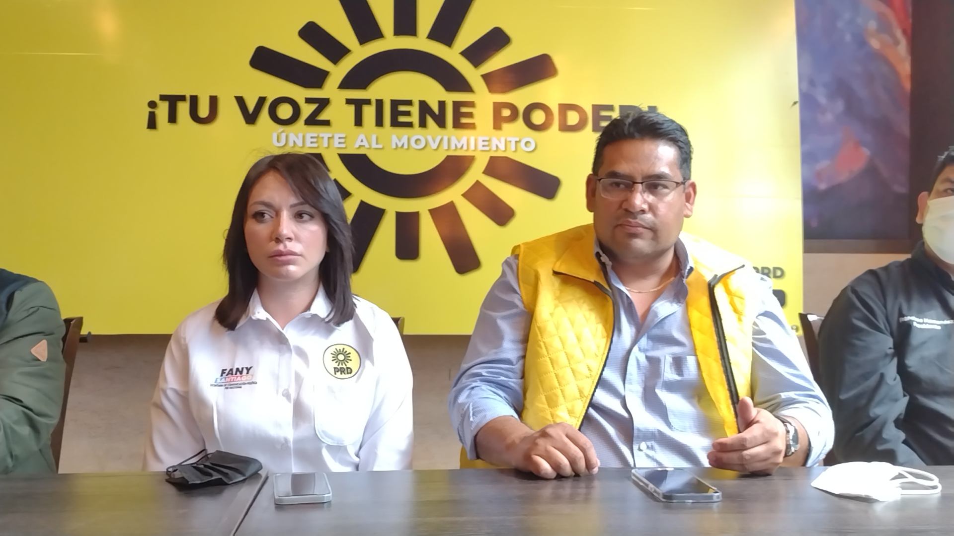 Exige PRD frenar uso electoral de la vacuna vs COVID-19