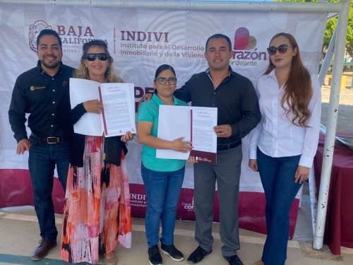 Entrega INDIVI títulos de propiedad a residentes de San Felipe