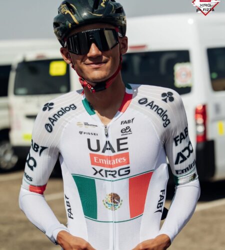 Isaac del Toro gana la primera etapa del UAE Tour 2026