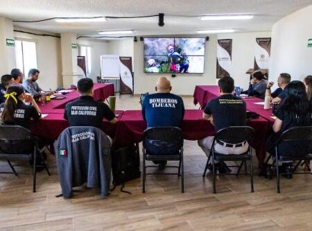 Protección Civil refuerza capacitación de rescate en cañones en BC