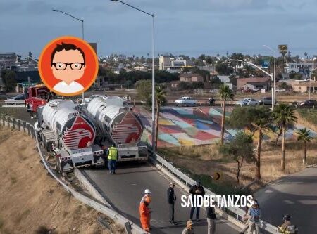 Pipa de Pemex al borde de una tragedia en autopista Tijuana–Ensenada
