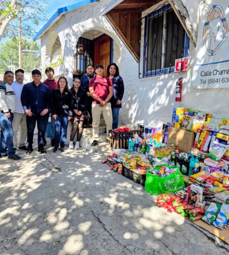 Estudiantes de CECyTE BC realizan donativos a comunidades y refugios