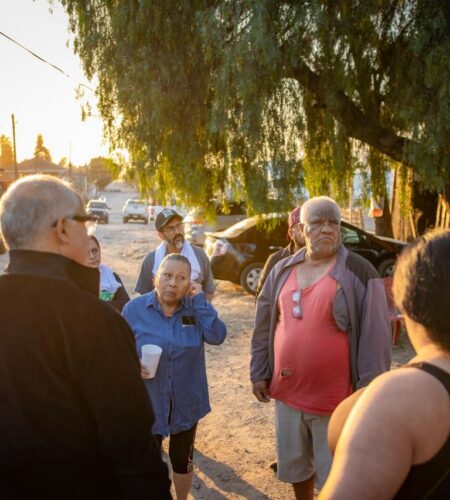 Alfredo Álvarez atiende inquietudes de vecinos en Mirador y Paseos del Vergel