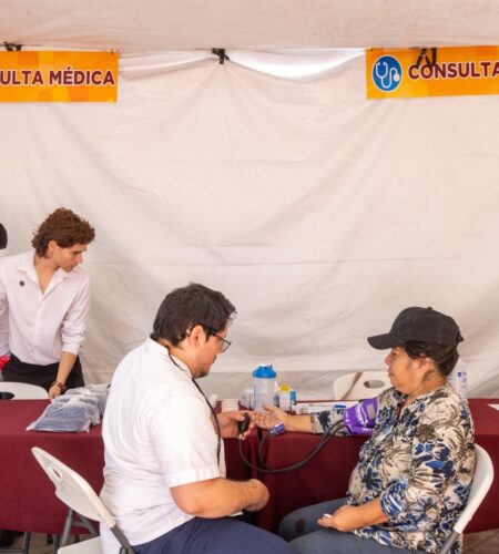 Punto Masivo de Hidratación atiende a 342 personas en su primera semana