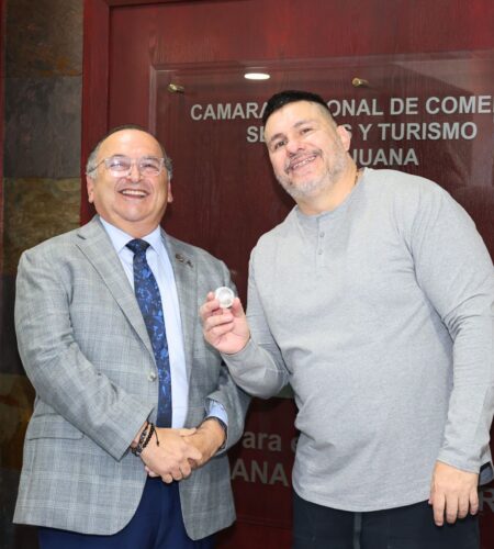 CANACO Tijuana impulsa reflexión económica con David Páramo