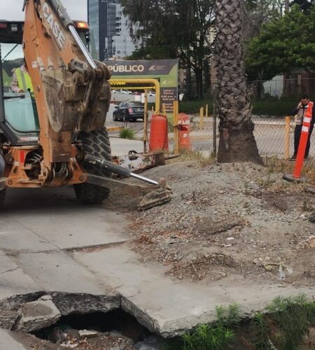 SIDURT inicia reparaciones en la Vía Rápida Oriente en Tijuana