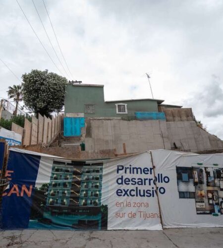 Vecinos de Villa Floresta exponen que obra inconclusa pone en riesgo viviendas