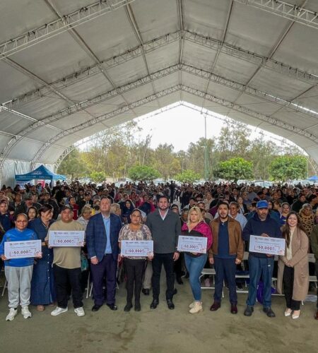 Gobierno de Tijuana otorga créditos a más de cien emprendedores