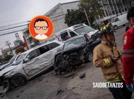 Choque múltiple en Zona Centro deja un lesionado y un detenido