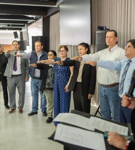 ANPAC toma protesta y honra a sus destacados periodistas