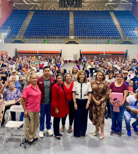 DIF BC y Beneficencia Pública entregan apoyos para salud e inclusión social