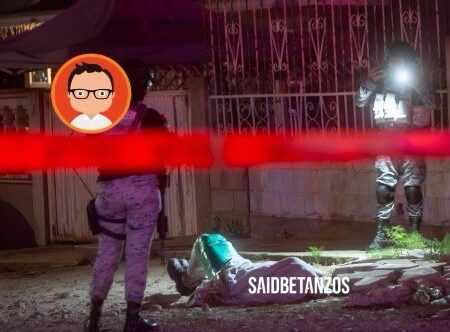 De nuevo, dejan un cadáver envuelto en sábana