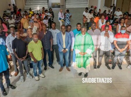 Haitianos se adaptan a México y celebran el Día del Padre