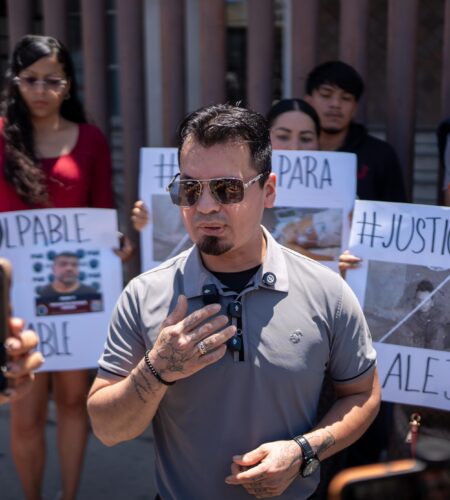 Alejandro Ramírez pide revisión de medidas cautelares contra su agresor por riesgo a su seguridad