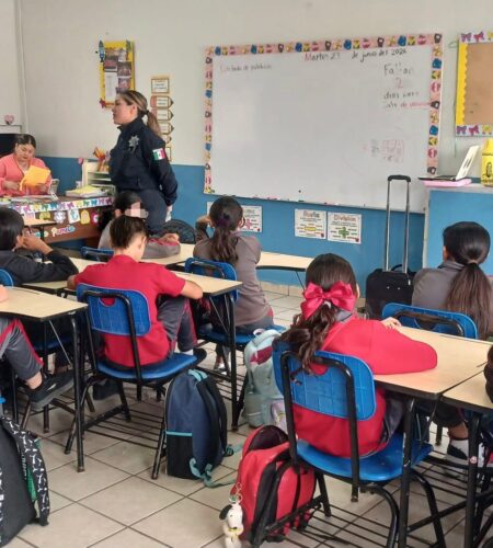 Promueven uso seguro de las redes sociales con alumnos de la Primaria Juan Escutia