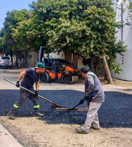 Siguen las obras de bacheo en varias delegaciones de Tijuana