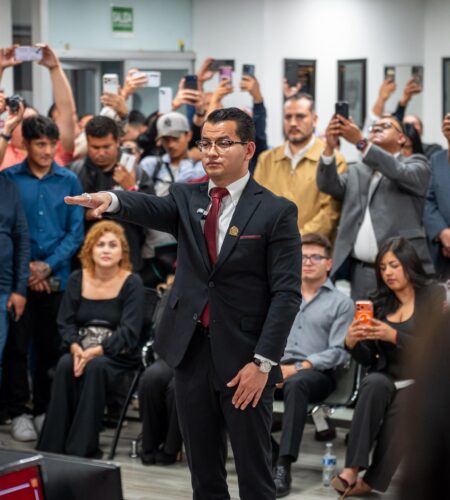 Aprueba Cabildo de Tijuana licencia temporal al alcalde Ismael Burgueño Ruiz
