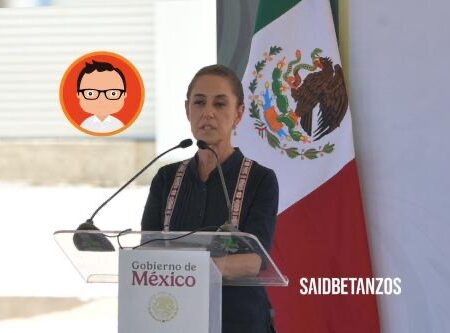 Felicita Sheinbaum a padres durante cierre de gira en BC