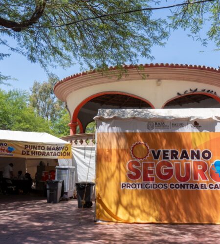 Amplian casas de hidratación para combatir el calor en Mexicali