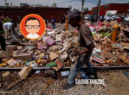 ‘Rapiña’ tras choque de tren contra tráiler