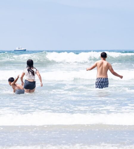Llaman a disfrutar de forma segura las playas de Ensenada