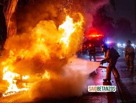Se incendia camioneta en la Vía Rápida rumbo a la Ready Lane