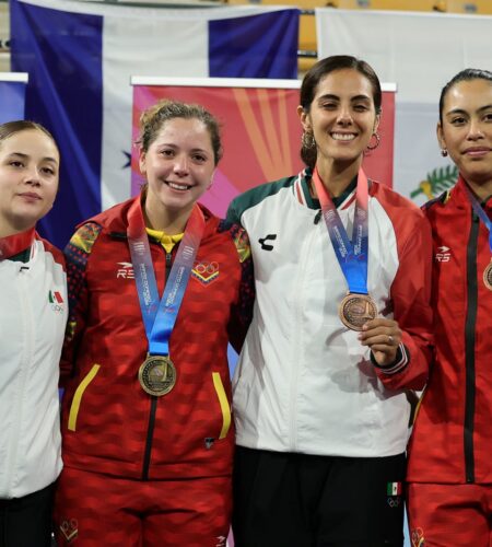 Jimena Torres obtiene la plata para México en esgrima en Santo Domingo 2026