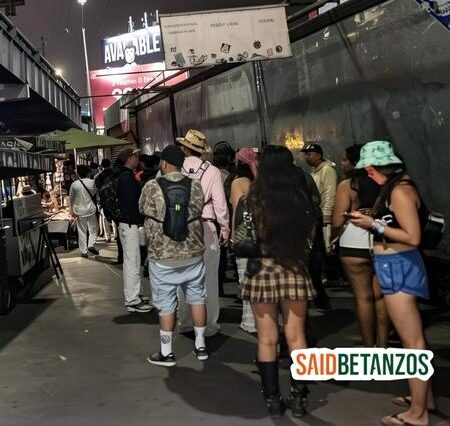 Regreso del Baja Beach Fest satura el cruce peatonal de San Ysidro
