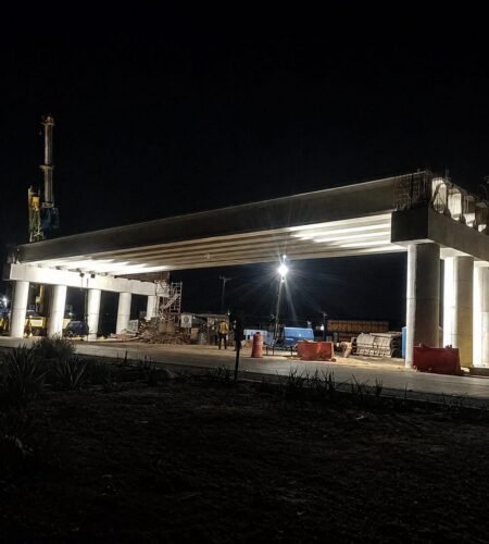 Avanzan trabajos nocturnos en el Corredor 2000 para mejorar la movilidad