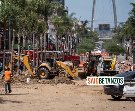 Fuga de gas obliga a evacuar y cerrar avenida Revolución