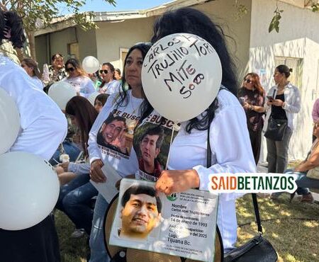 Familias recuerdan a sus desaparecidos en el memorial de “La Gallera”