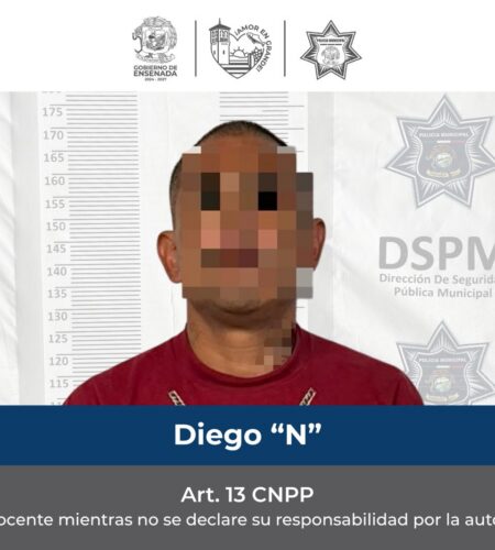 Detienen a hombre con orden de aprehensión tras actitud sospechosa e intento de huida