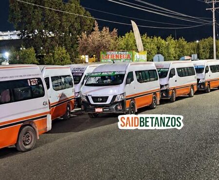 Choferes de Altisa bloquean el IMOS; impiden acceso a usuarios y trabajadores
