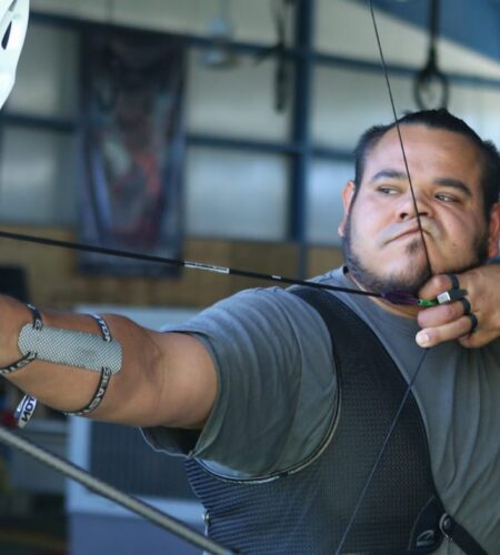 Luis «Abuelo» Álvarez listo para su debut en el Mundial Field en Dakota del Sur