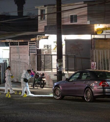 Ataque armado en Jardines del Rubí deja un muerto y un herido