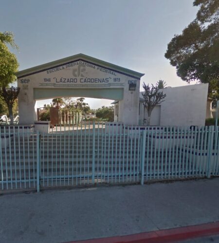 Preparatoria Federal Lázaro Cárdenas suspende clases presenciales por ola de calor