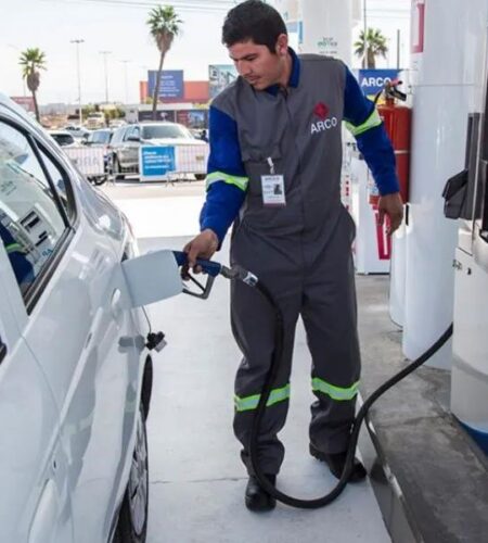 Estímulos al IEPS buscan moderar precios de combustibles, pero reducen la recaudación