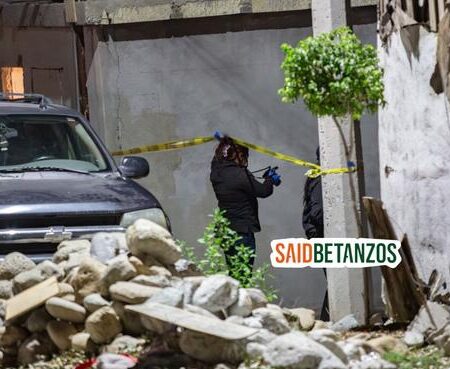 Tocan a su puerta y asesinan a adolescente de 17 años