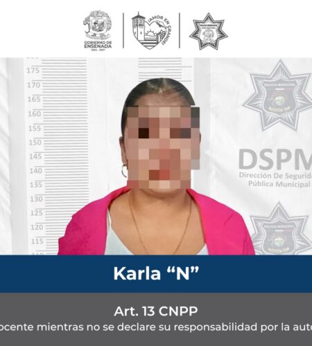 Detienen a joven que intentó salir sin pagar artículos de higiene en Ensenada