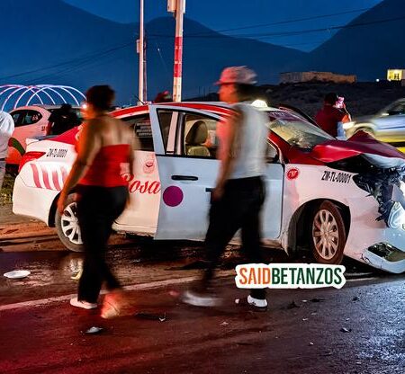Pasajera de taxi termina hospitalizada tras choque en la carretera a Tecate